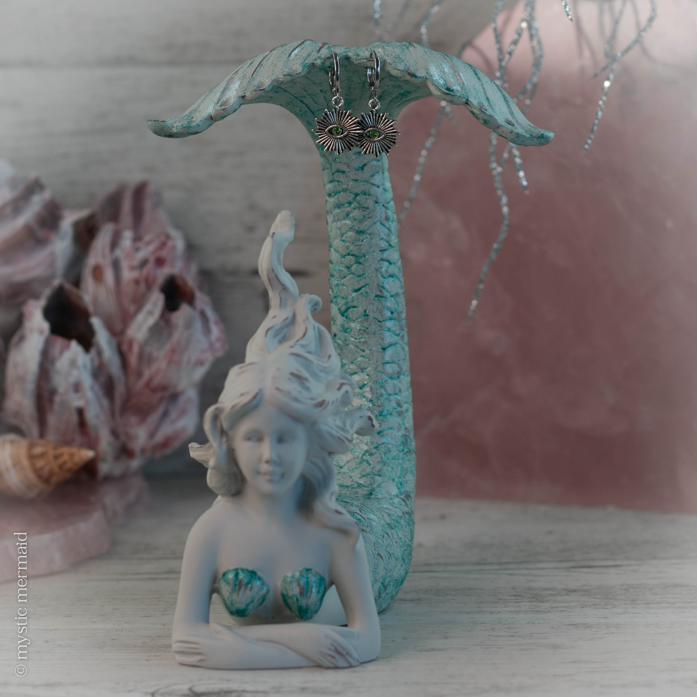 Chartreuse Green Radiance Spectacular 925 Sterling Silver Sleeper Leverback Earrings