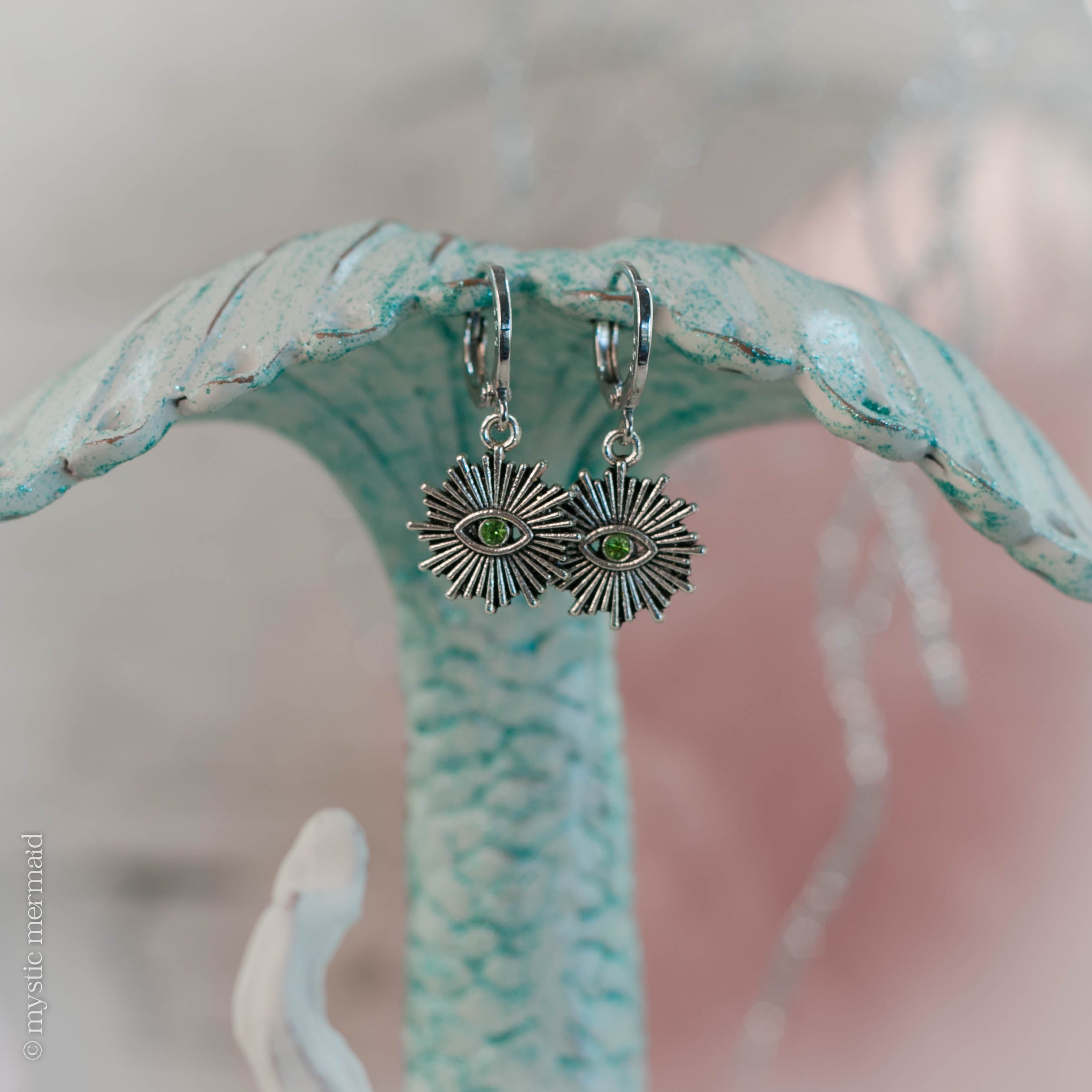 Chartreuse Green Radiance Spectacular 925 Sterling Silver Sleeper Leverback Earrings