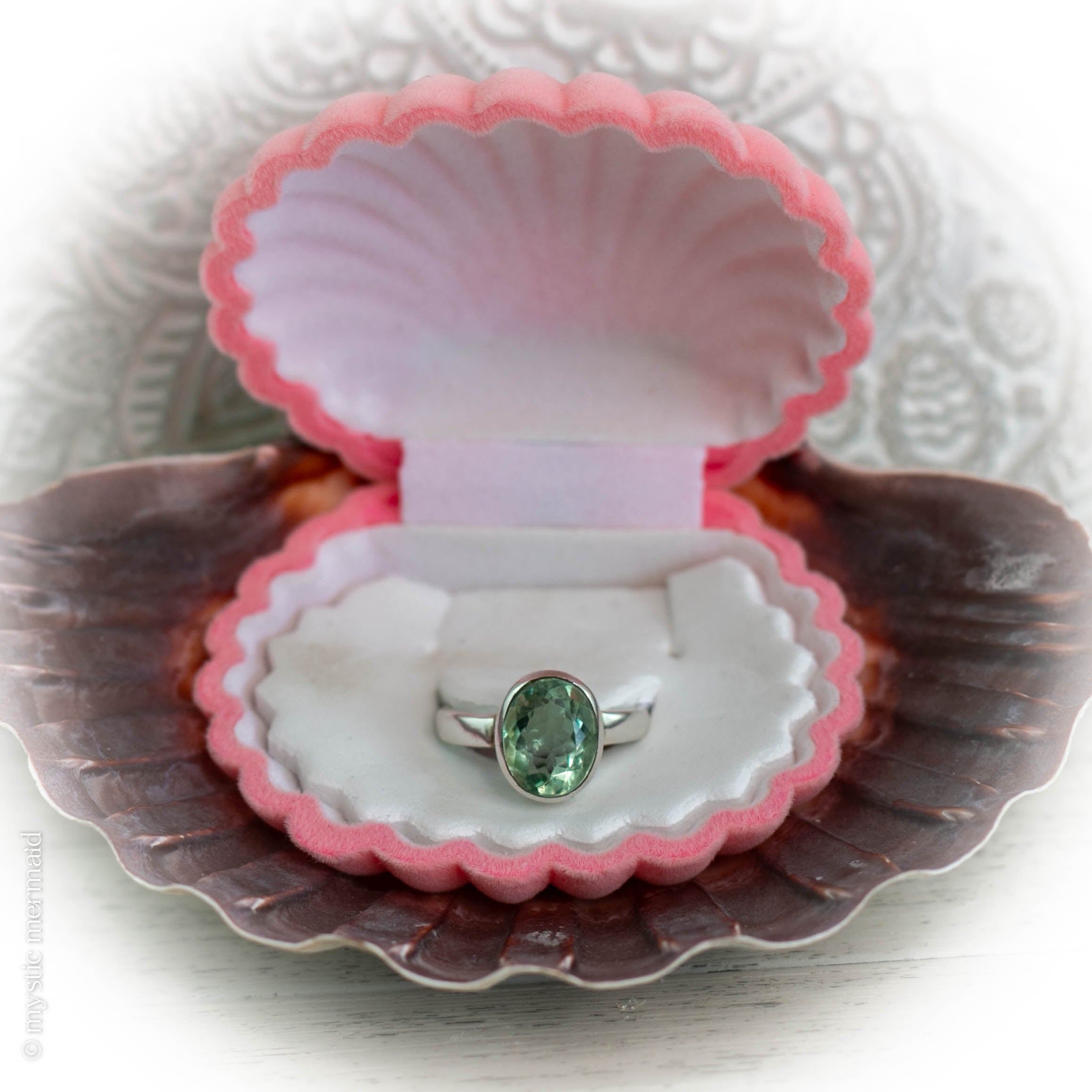 Magnificent Green Fluorite 925 Sterling Silver Ring (Size 5.5)