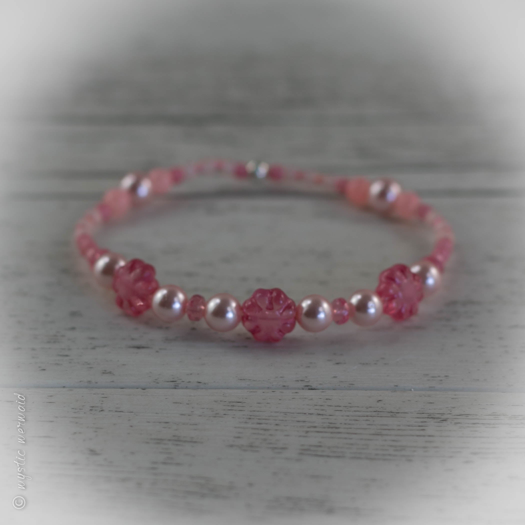 Pretty in Pink Hibiscus Stretch Sweetie Bracelet