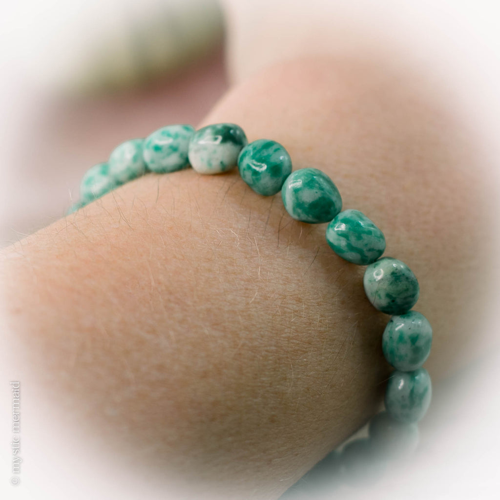 Mottled Green Jade Pebble Bracelet