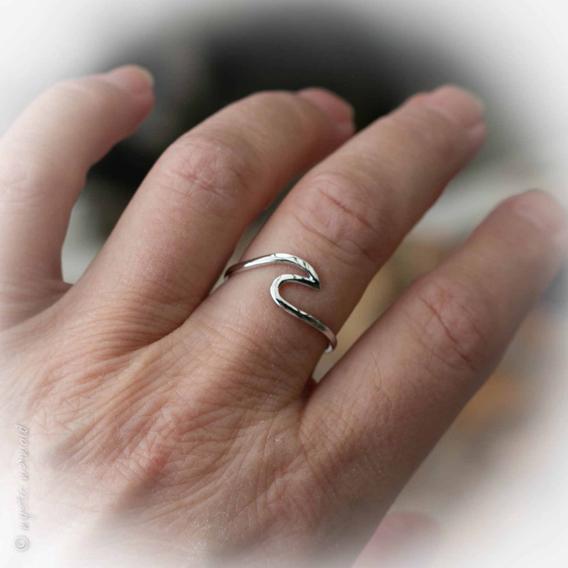 Ride the Wave - 925 Sterling Silver Wave Ring