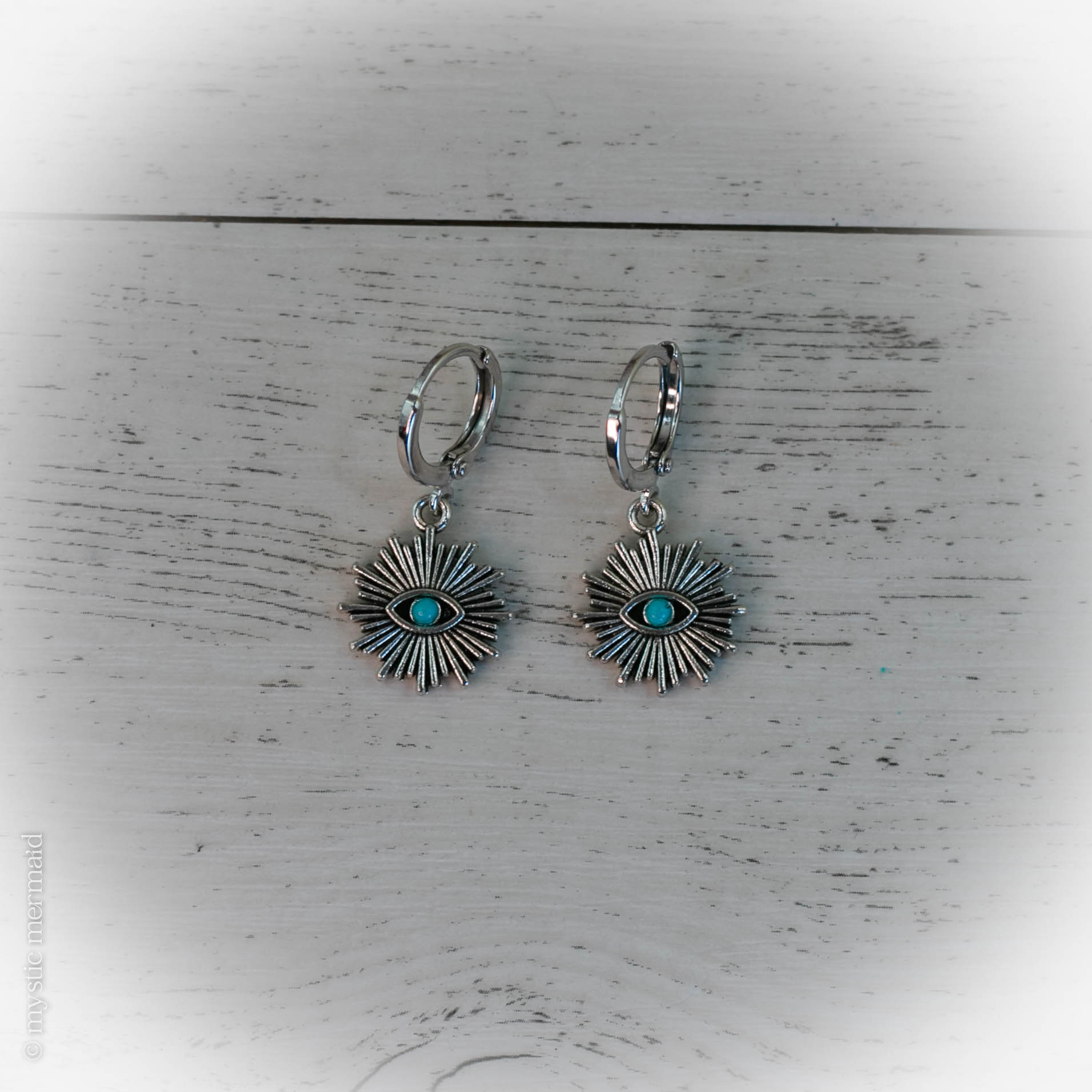 Turquoise Radiance Spectacular 925 Sterling Silver Sleeper Leverback Earrings